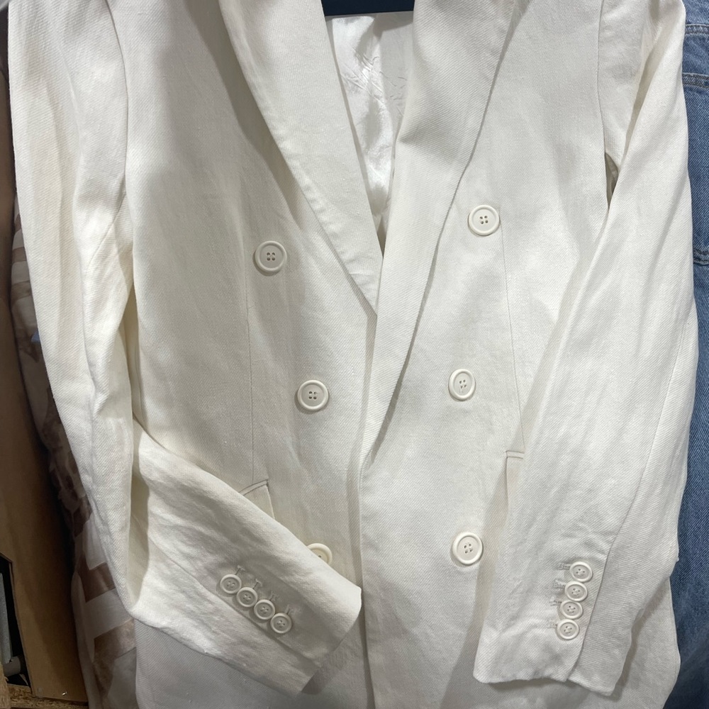 White Zara blazer